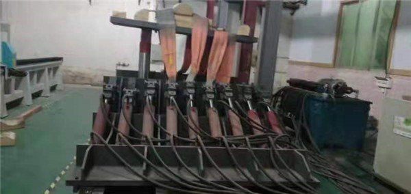 雙曲車(chē)間一角